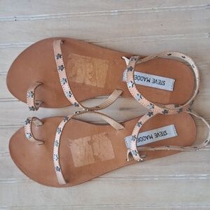STEVE MADDEN PAIGE SANDALS STAR STRAPPY TOE LOOP SANDALS BLUSH